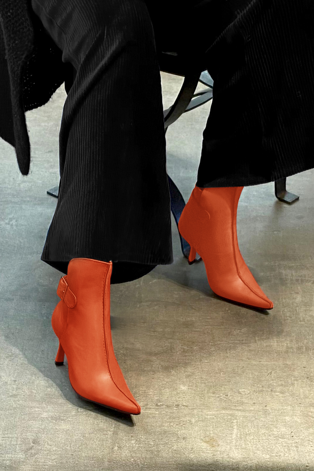 Clementine orange women's ankle boots with buckles at the back. Pointed toe. High spool heels. Worn view - Florence KOOIJMAN